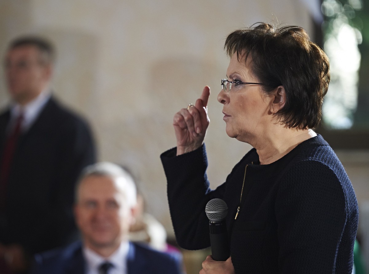 premier Ewa Kopacz