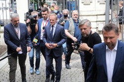 Tusk ledwie wrócił, a już jest pozew. Ziobro: Nie pozwolę na to!