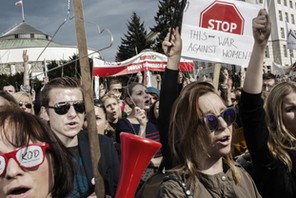 Demonstracja przeciwko zmianom w prawie do aborcji.