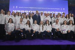 Prezydent Nawrocki jest przekonany, że Polacy z igrzysk wrócą z medalami "Tego wam życzę z całego serca"