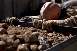 Meblujemy Rosjanom kopalnie swoim sprzętem