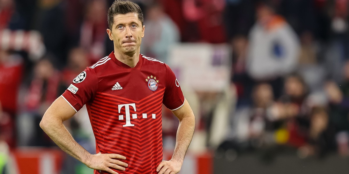 Robert Lewandowski wciąż czeka na rozwiązanie kwestii swojej przyszłości klubowej. 