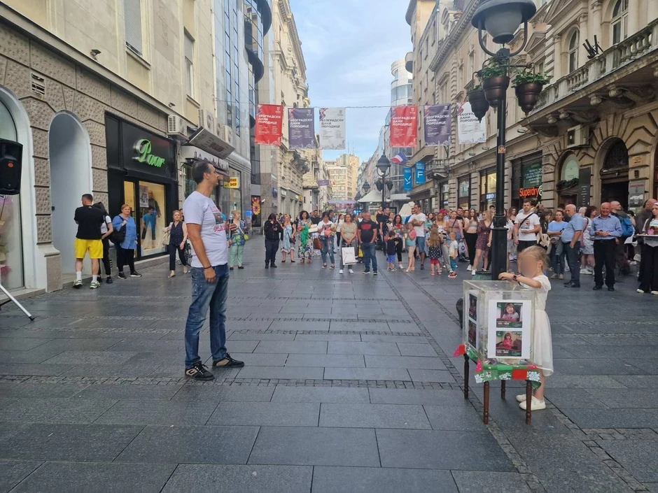 Marko Bulat peva u Knez Mihajlovoj