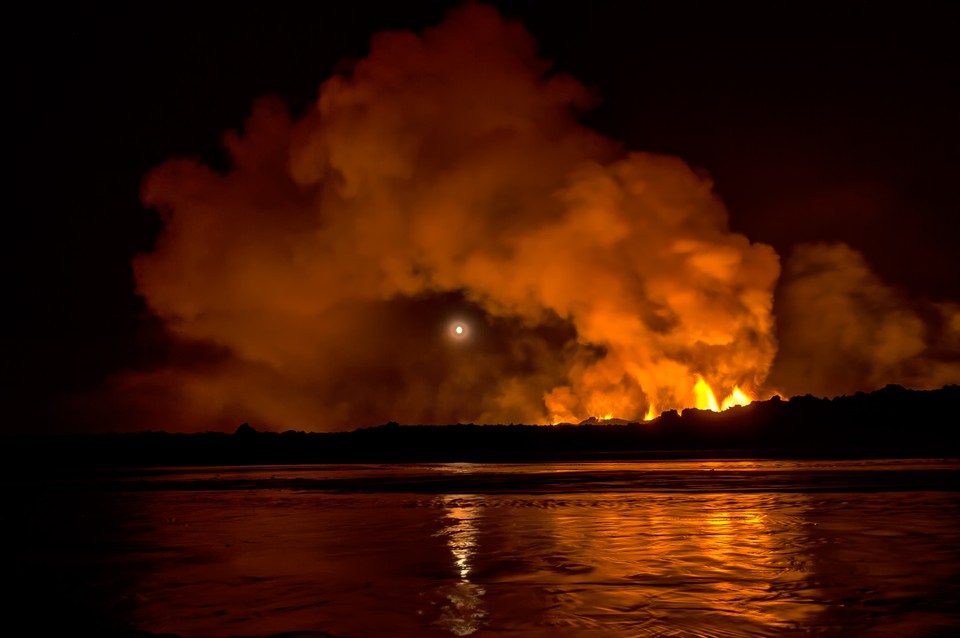 Fontanny lawy na Holuhraun