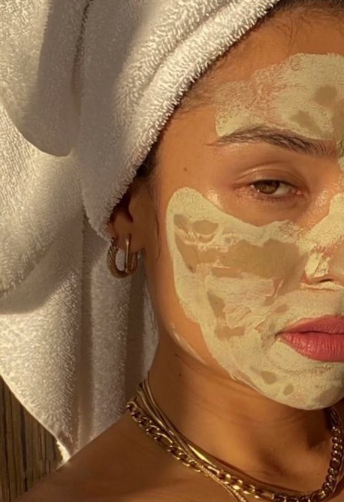 Maske za lice od gline