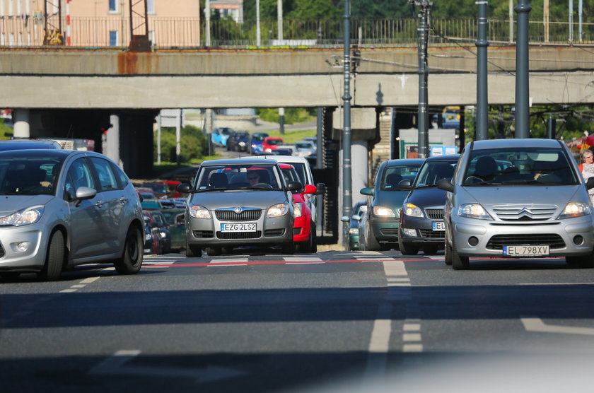 Wypadek tramwaju z osobówką w Łodzi