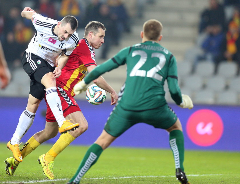 Koszmar! Legia Berga zanudziła kibiców!