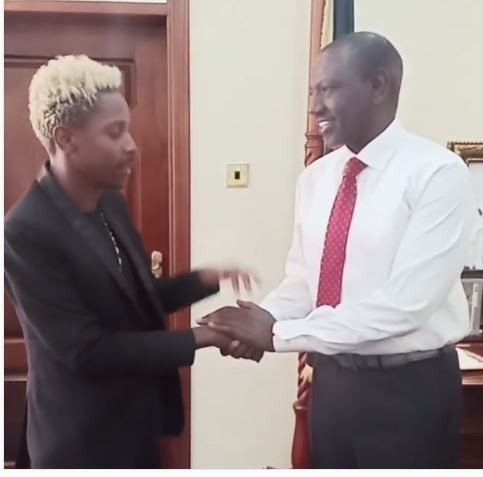 Eric OmoniI with DP Ruto 