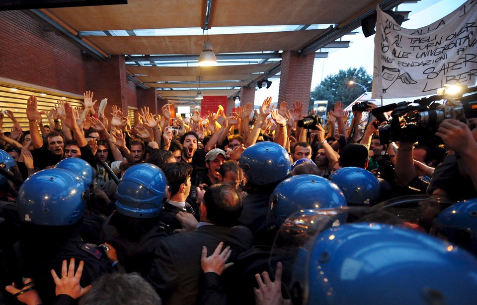 WŁOCHY REFORMA SZKOLNICTWA STUDENCI PROTEST