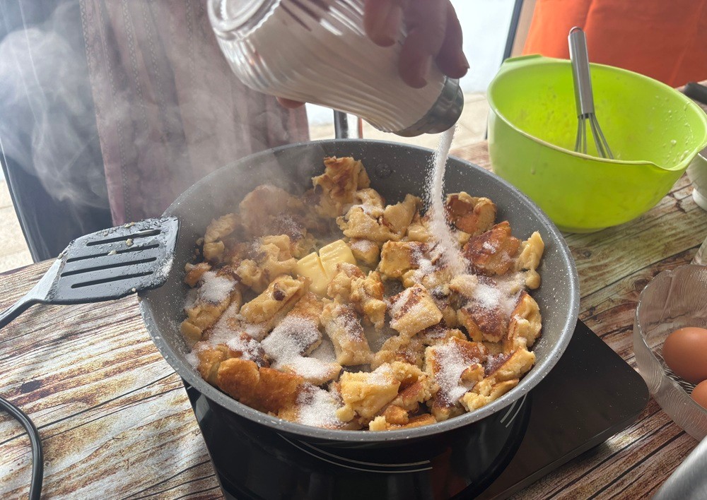 Klasický cisársky trhanec: recept a postup krok za krokom.