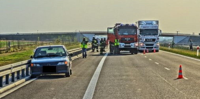 65-latek zasłabł za kierownicą