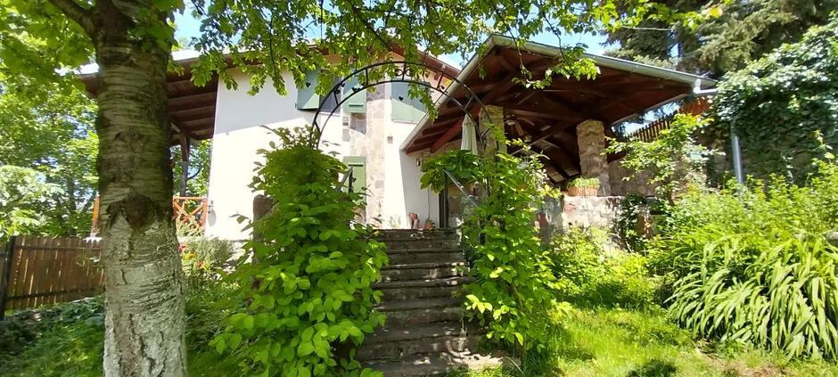 Vikendica Miodraga Stojiljkovića iz Niša koji već više od tri decenije dolazi u selo Manastir