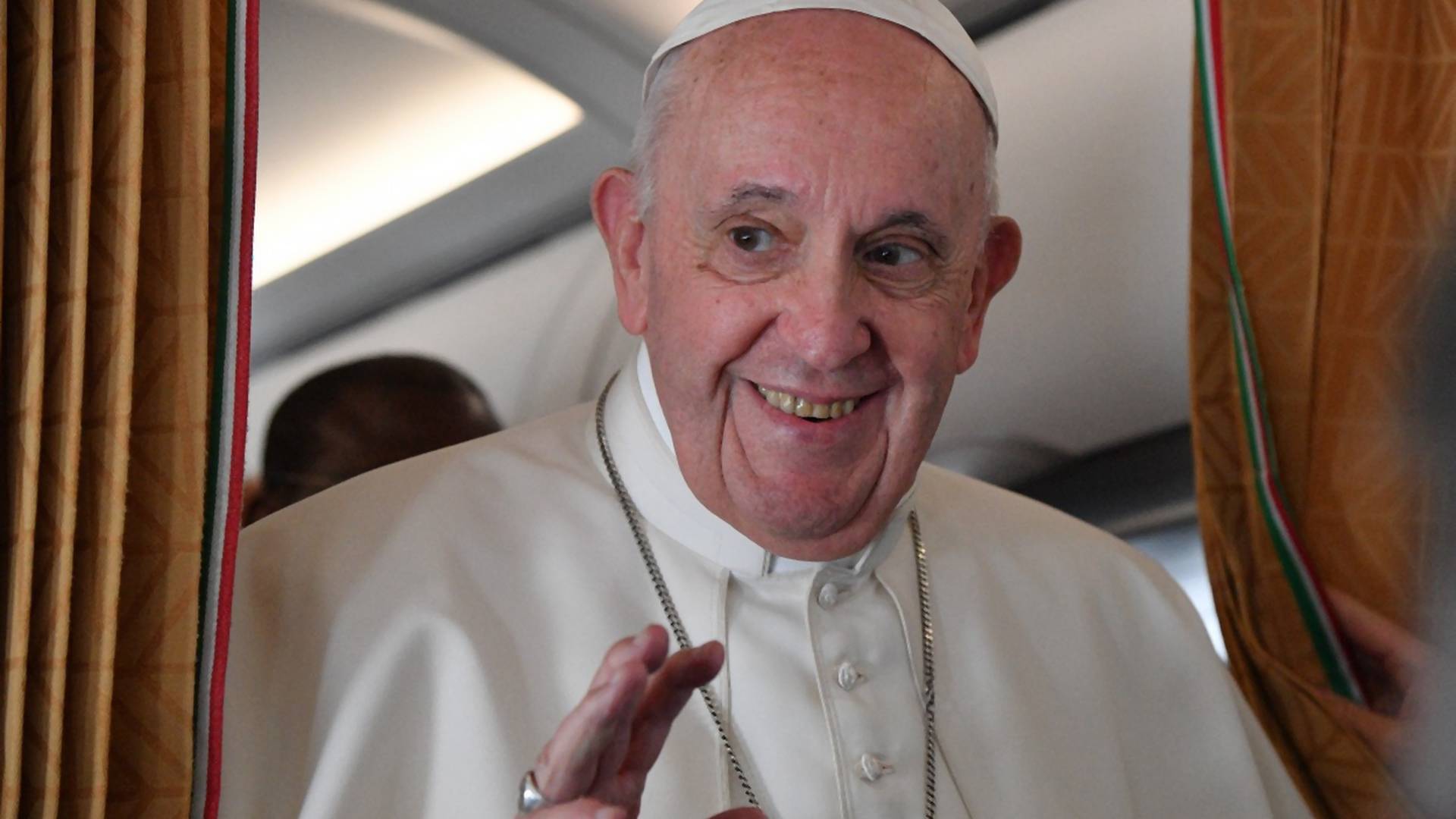 Ako ste imali seks sa drugom ženom Papa će vam oprostiti: navodi da takva prevara i nije neki greh