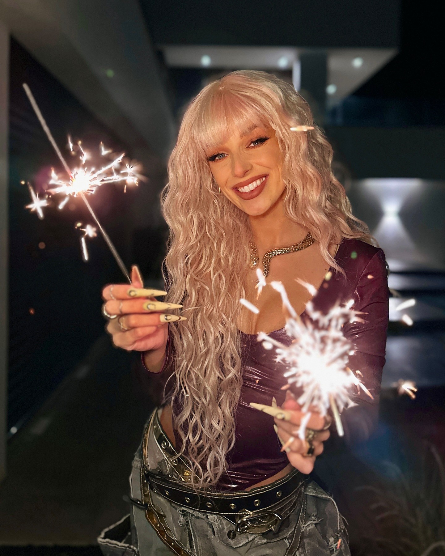 Speváčka Simona Hegerová, umeleckým menom Sima.
