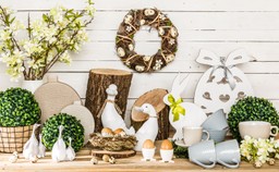 rozliczenie pracy w święta i wielką sobotę 2026. ile wynosi dodatek i komu przysługuje dzień wolny?