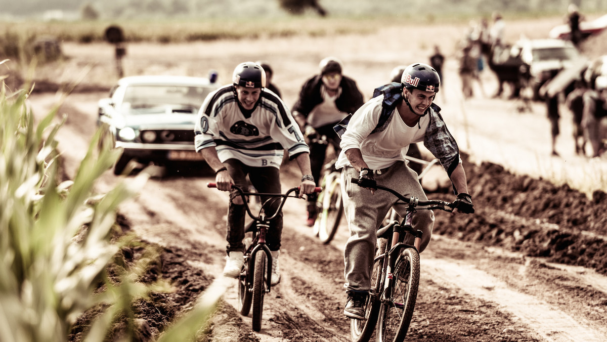 W poniedziałek światło dzienne ujrzała superprodukcja z braćmi Godziek w rolach głównych. "The Bike Brothers" to połączenie realnych, światowej klasy zawodników z pełnym magii światem filmu.