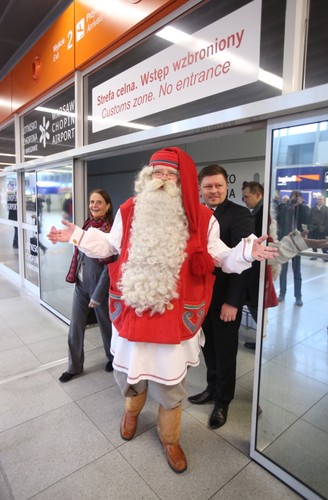 Święty Mikołaj z Rovaniemi przyleciał do Polski
