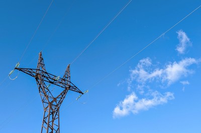 Bilionowe wydatki na sieci. PSE komentują unijny Pakiet Sieciowy