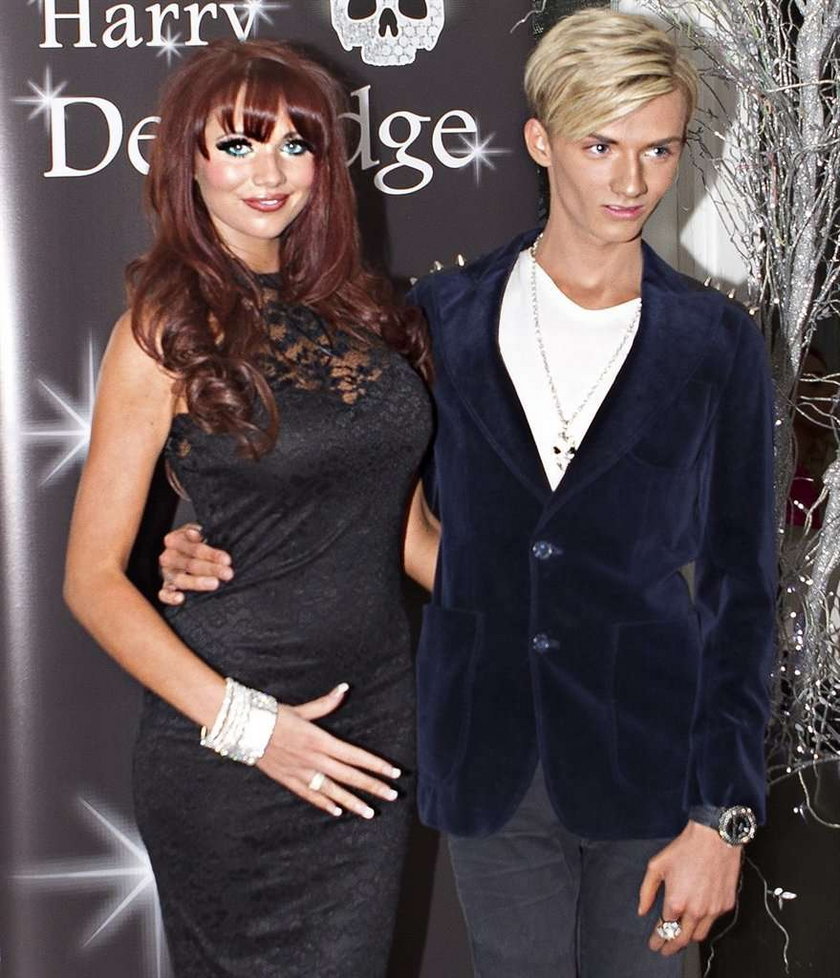 Harry Derbidge, Amy Childs