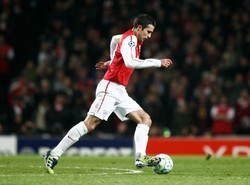 Wygrana Arsenalu. Remis Manchesteru City. Zobacz wideo