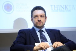 Będzie rezolucja w sprawie Polski? Trzaskowski: To zależy od tego, co powie premier