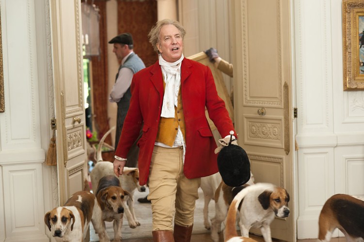 Alan Rickman w filmie 'Gambit, czyli jak ograć króla'