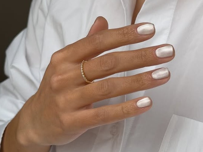 "Silk glass nails" je novi trend i savršeni manikir ako želite nešto elegantno