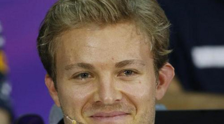 Intimbetétet használ Rosberg 
