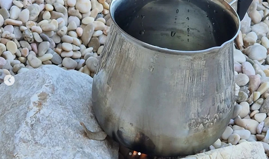 Danijela Martinović kampuje u šatoru