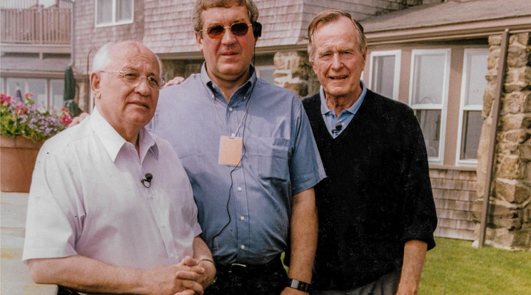 Zolcer János Mihail Gorbacsov és idősebb George Bush társaságában /Forrás: Zolcer János archívuma
