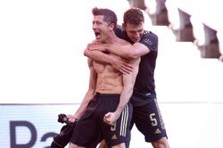 Lewandowski to zrobił! Pobił rekord legendarnego Gerda Muellera!