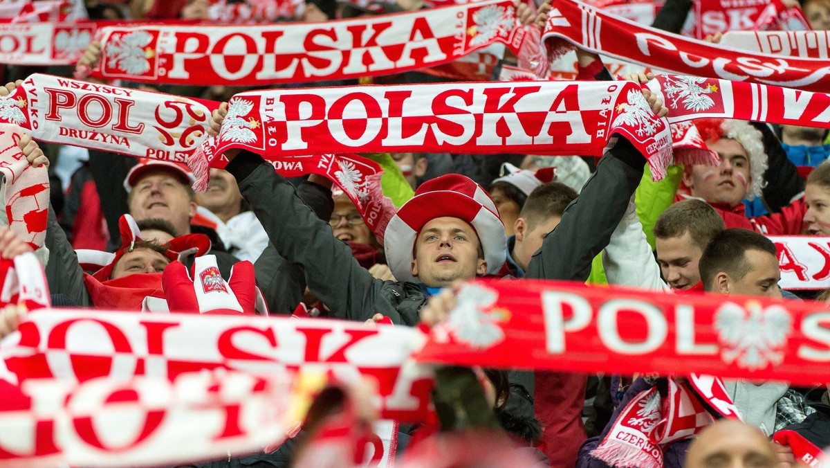 Kibice fani Polska Szwajcaria piłka nożna reprezentacja Polski