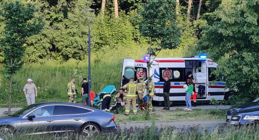 28-latka na hulajnodze zderzyła się z rowerzystą na al. Sikorskiego w Olsztynie 