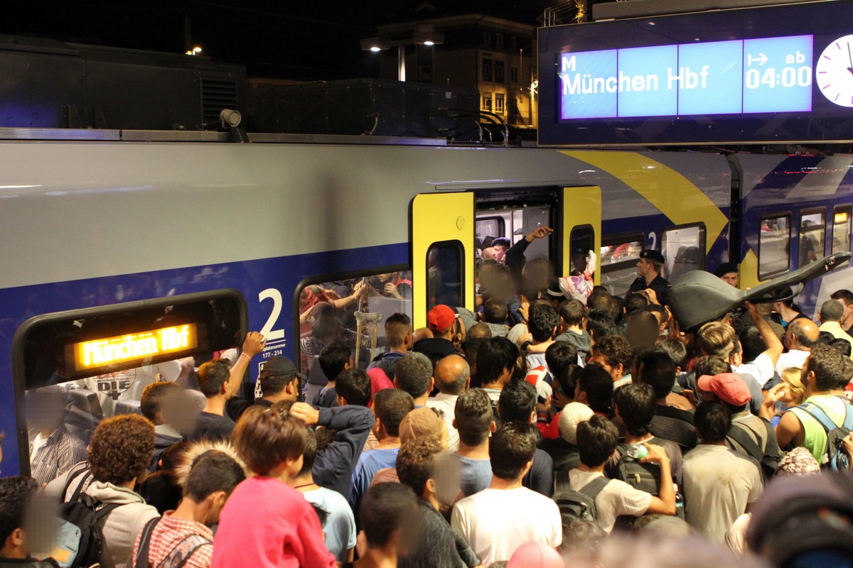 Imigranci (fot. PAP/EPA)