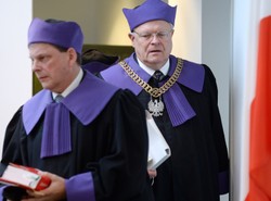 Straż miejska może karać kierowców? Sąd Najwyższy zdecydował o mandatach [AKTUALIZACJA]