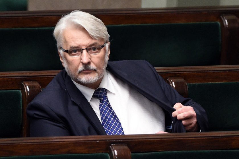 Waszczykowski nie chce powiedzieć co zrobił z nagrodą