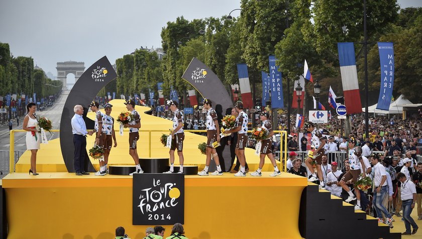 Strzelanina w Paryżu przed finałem Tour de France