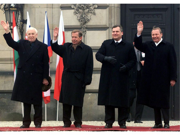 Kwaśniewski żegna Havla. "Był politykiem sukcesów i dramatów"