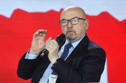 Prof. Legutko bije w Brzezinskiego: Ten człowiek zachowuje się jak sowiecki ambasador