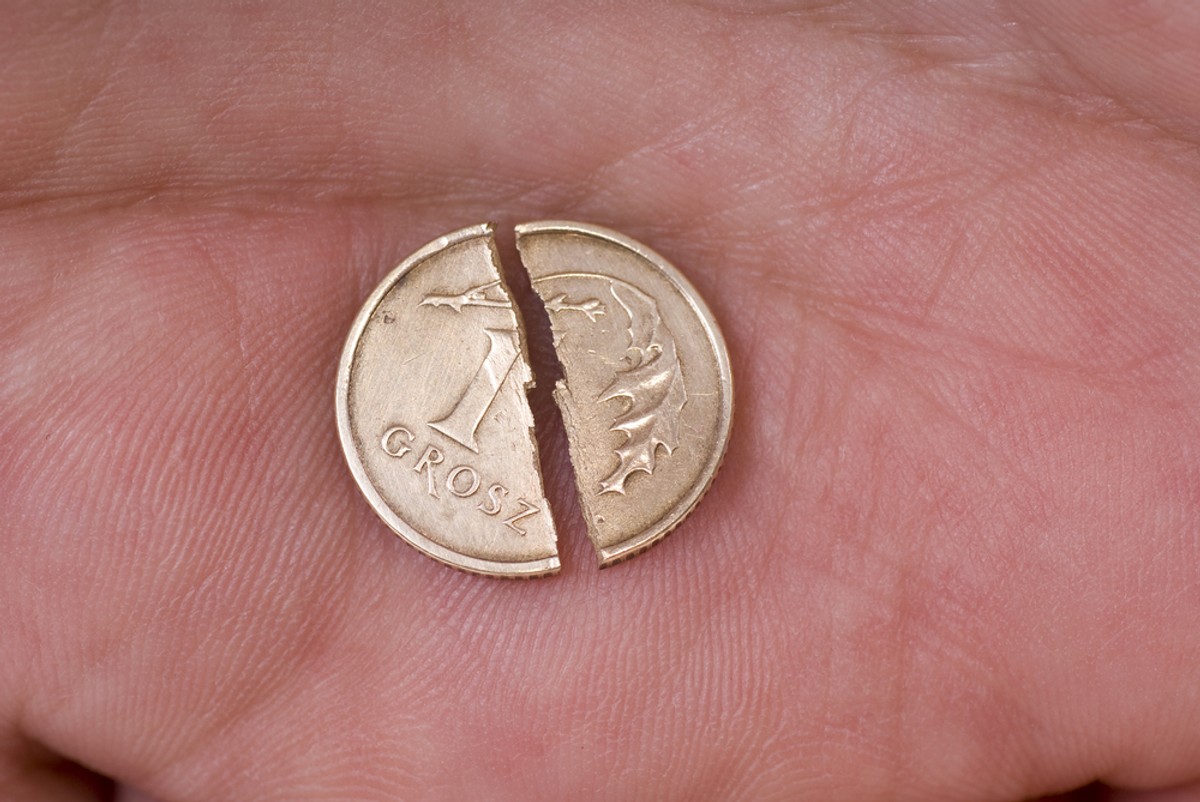 im przyszły emeryt jest dziś młodszy, tym jego późniejsze świadczenie może stanowić mniejszą część ostatniego wynagrodzenia.