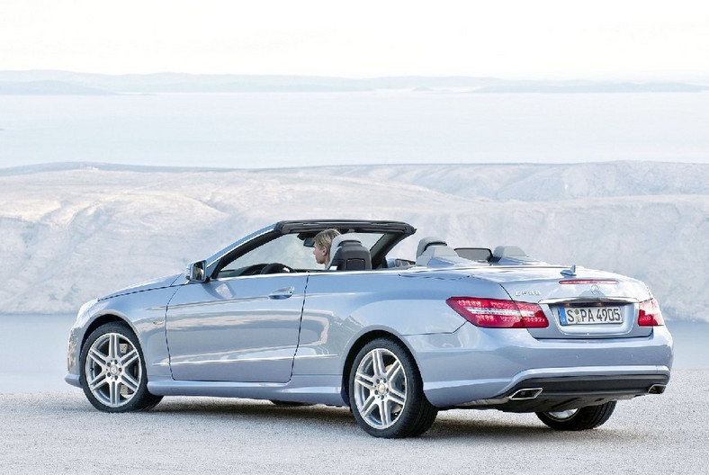 Mercedes E-klasa Cabrio - Następca modelu CLK