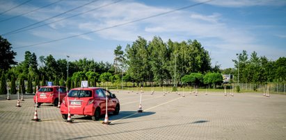 Gigantyczne kolejki do egzaminów na prawo jazdy. Rząd chce poluzować przepisy. Czy to pomoże?