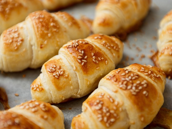 Recept za domaće kiflice, meke kao pamuk: Zbog jednog sastojka danima ostaju sveže