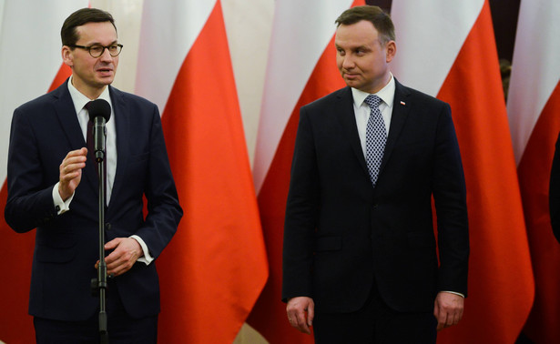 Prezydent Duda czy premier Morawiecki - kogo lepiej oceniają Polacy? SONDAŻ