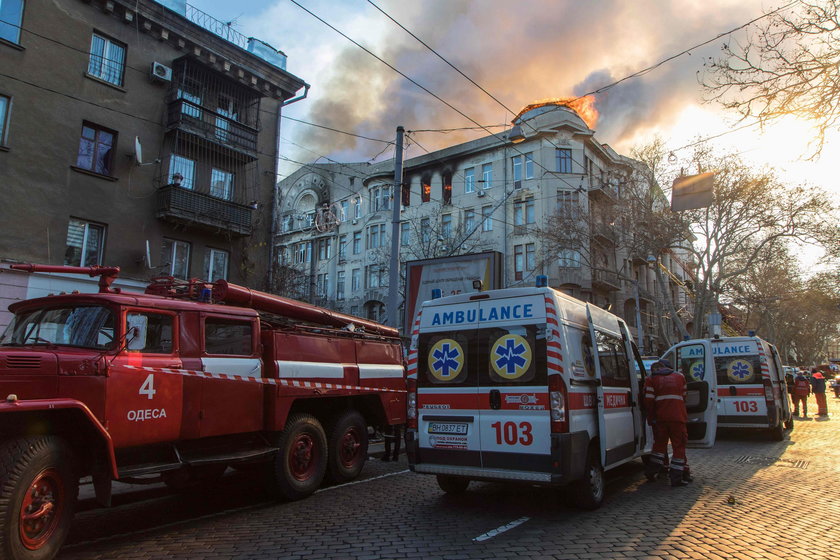Dziesięć ofiar śmiertelnych pożaru szkoły w Odessie