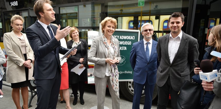 O darmowych poradach dowiesz się w autobusie