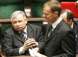 Polacy chcą, by PO-PiS walczył z kryzysem