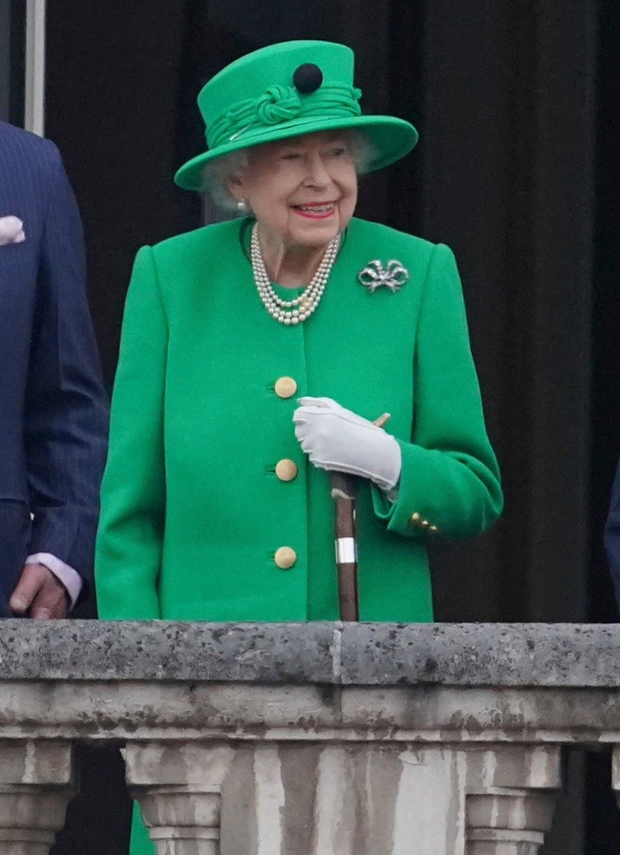 Britská kráľovná Alžbeta II. na balkóne Buckinghamského paláca pri príležitosti osláv platinového jubilea.