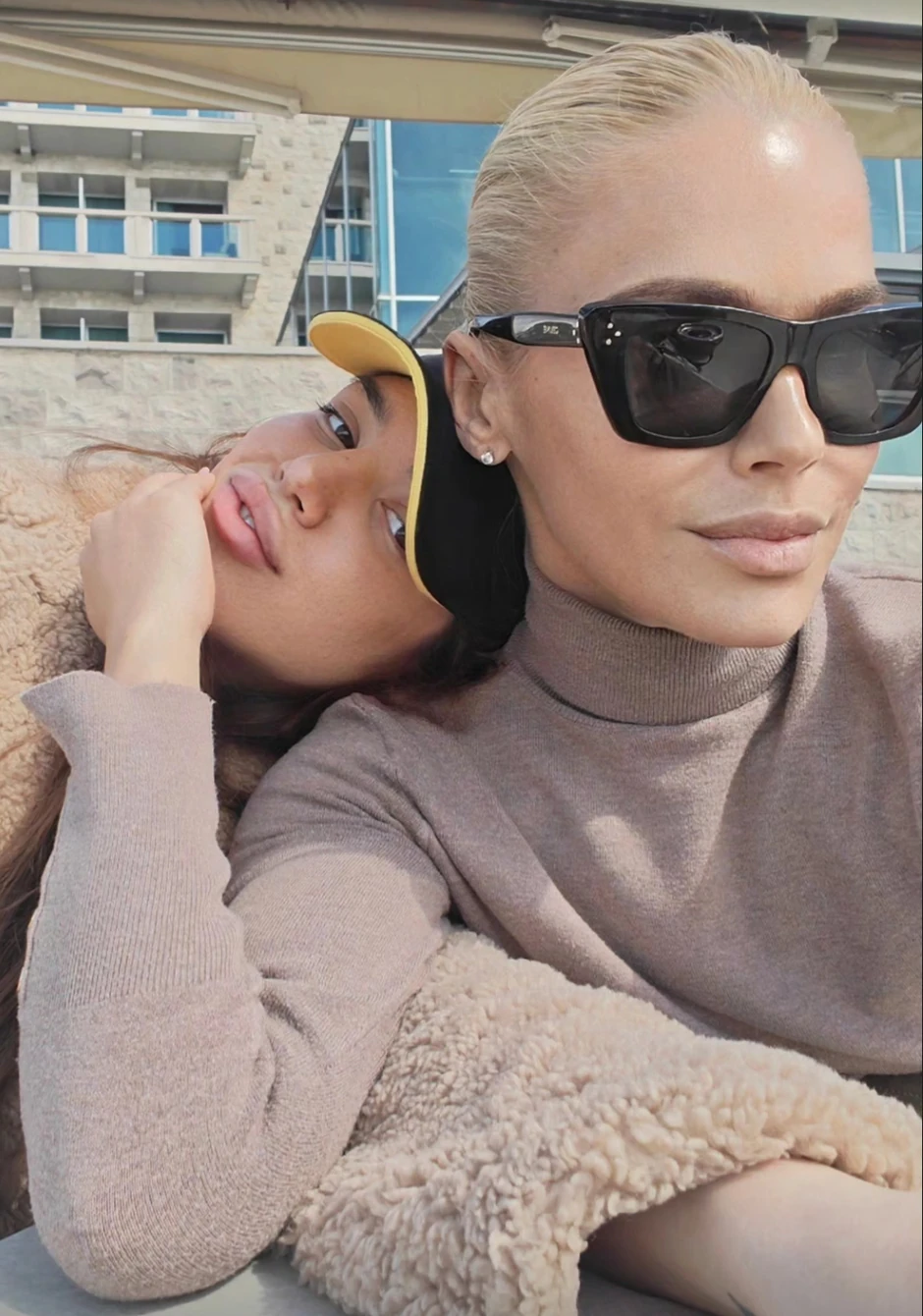 Nataša Bekvalac i Hana Ikodinović