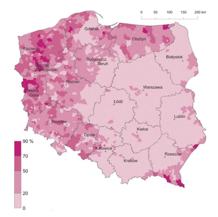 Udział powierzchni użytków rolnych we władaniu uspołecznionych gospodarstw rolnych w 1989 r.